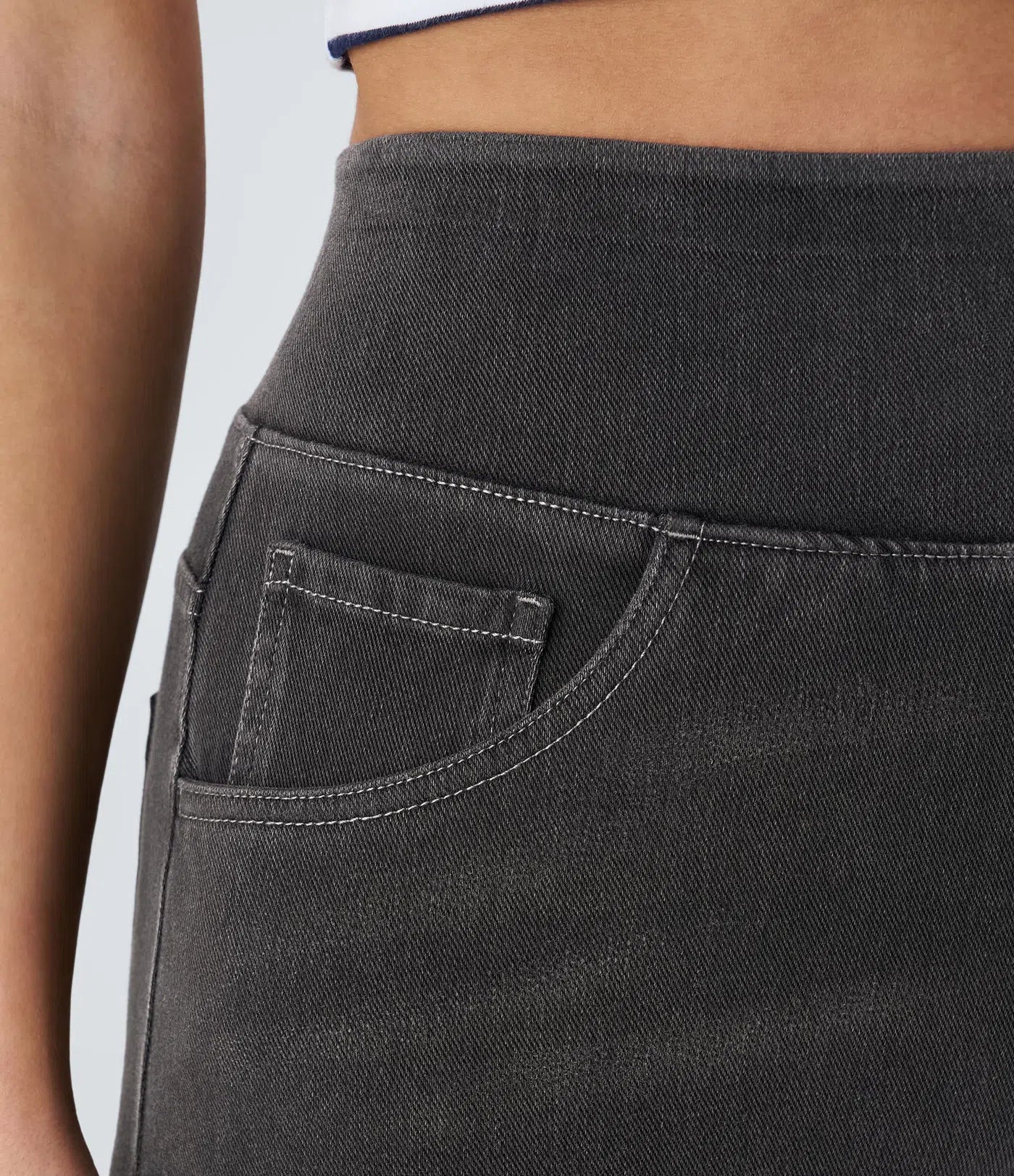 Nuviora Wide Jeans