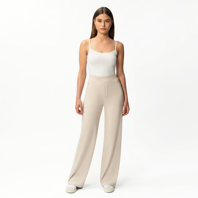 Clara Spodnie w Stylu Relaxed Straight