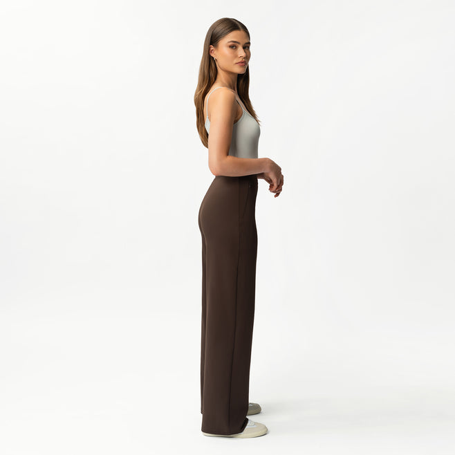 Clara Spodnie w Stylu Relaxed Straight