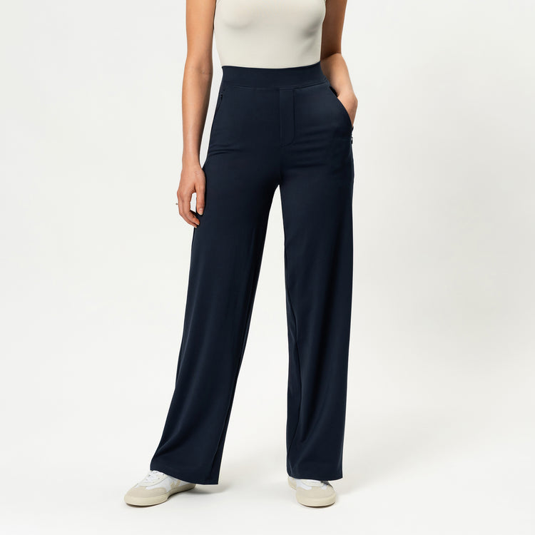 Clara Spodnie w Stylu Relaxed Straight