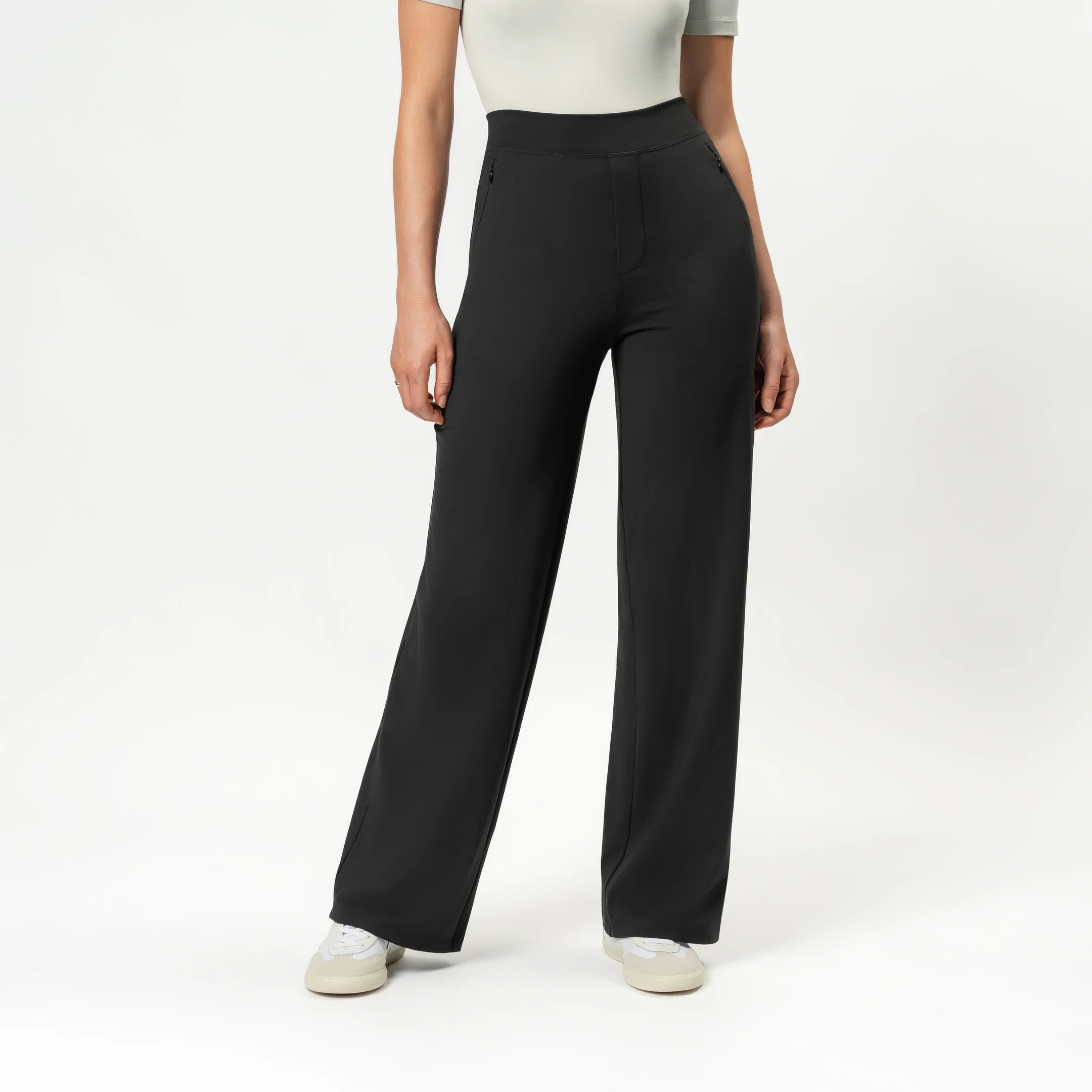 Clara Spodnie w Stylu Relaxed Straight