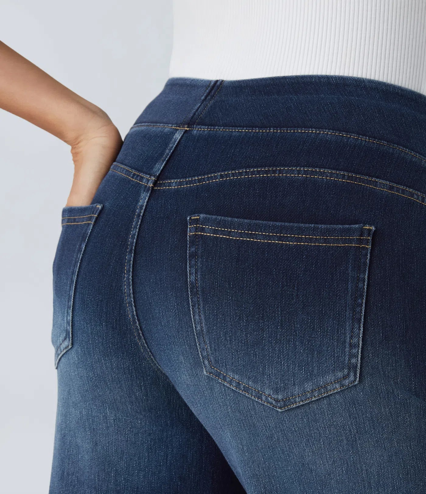 Nuviora Wide Jeans